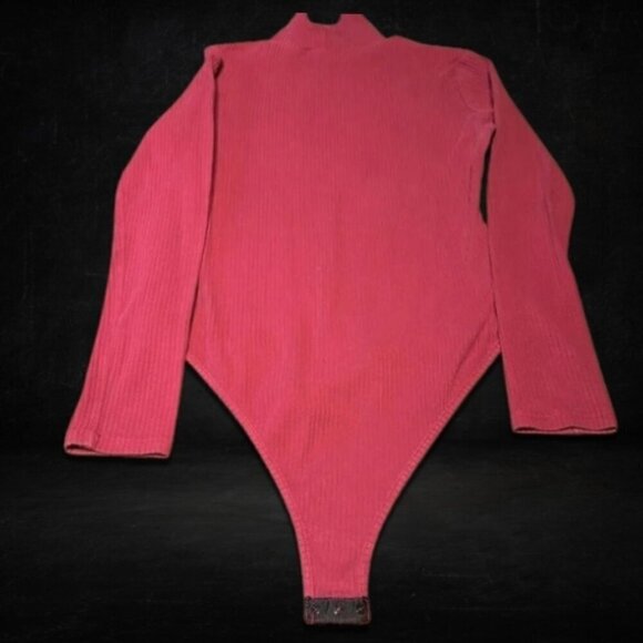 Rib Knit Bodysuit Long Sleeved Soft Turtleneck with 3 Clasps Red Women's Large - Picture 6 of 6
